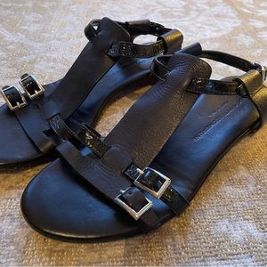 AGL- Attilio Giusti Leombruni black leather and patent leather sandal